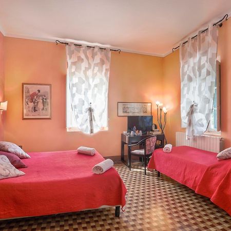 Antica Residenza Santa Chiara -City Center Hotel Lucca Eksteriør billede