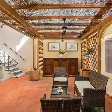 Antica Residenza Santa Chiara -City Center Lucca Eksteriør billede