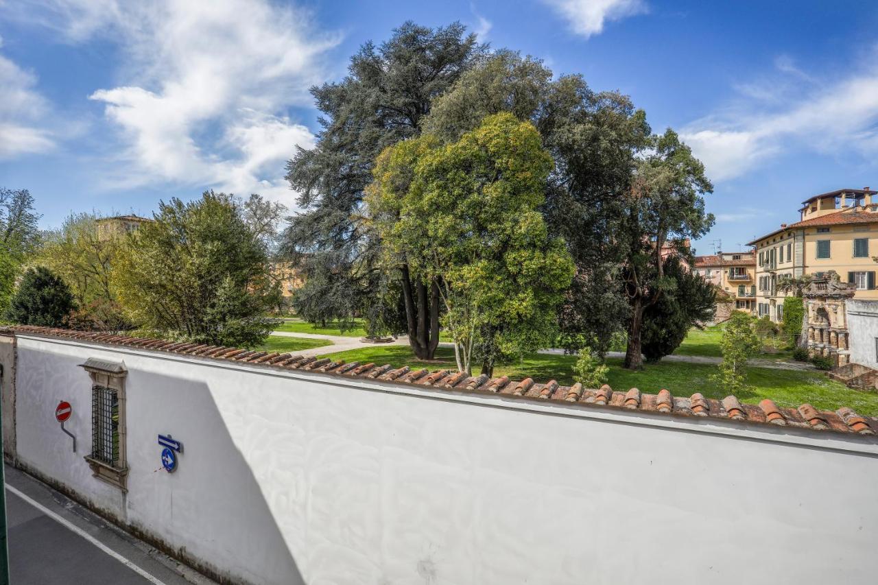 Antica Residenza Santa Chiara -City Center Hotel Lucca Eksteriør billede