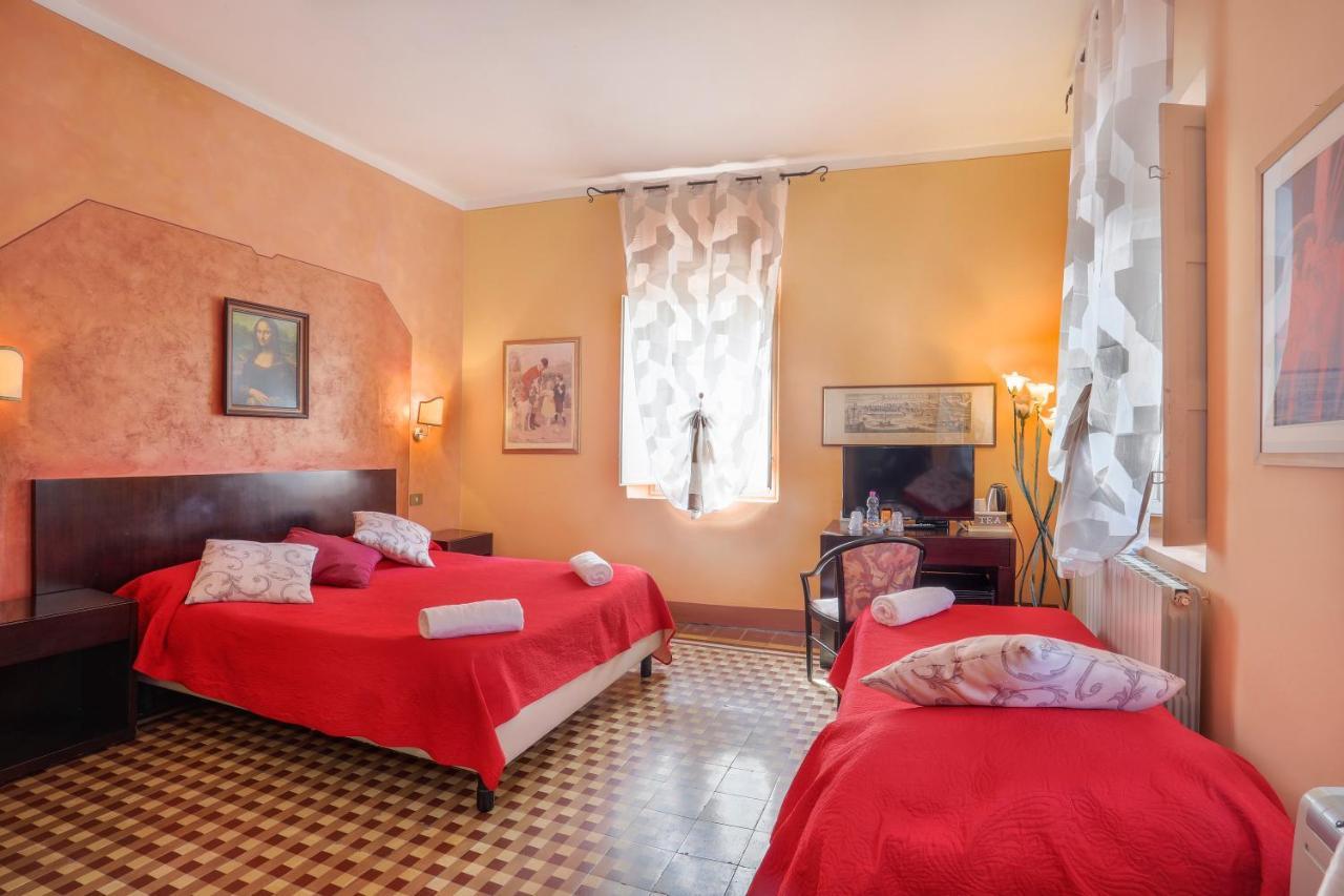 Antica Residenza Santa Chiara -City Center Lucca Eksteriør billede