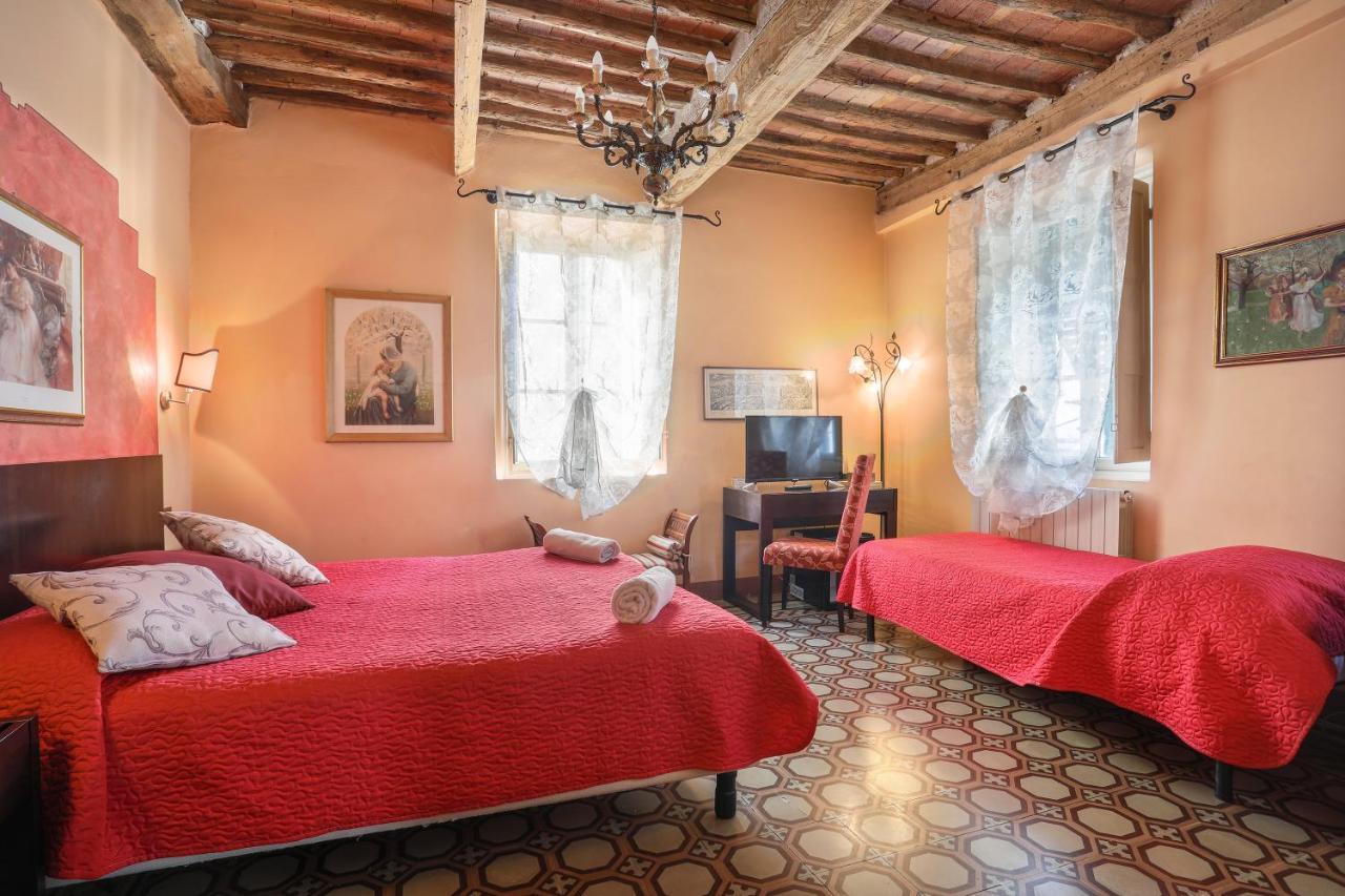 Antica Residenza Santa Chiara -City Center Lucca Eksteriør billede